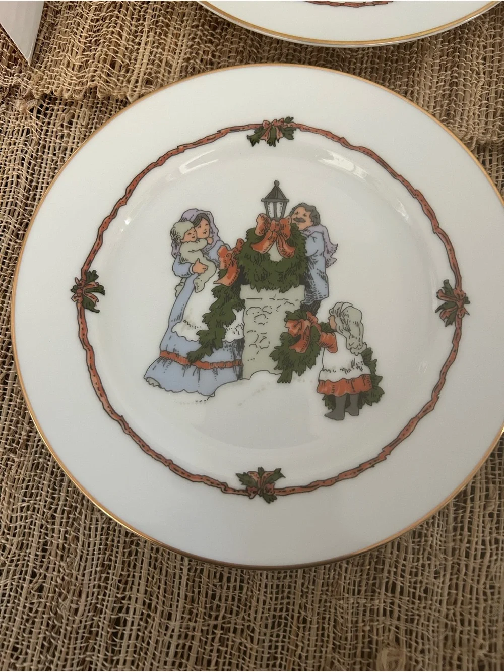 Fitz and Floyd Vintage Deck The Halls 7 1/2